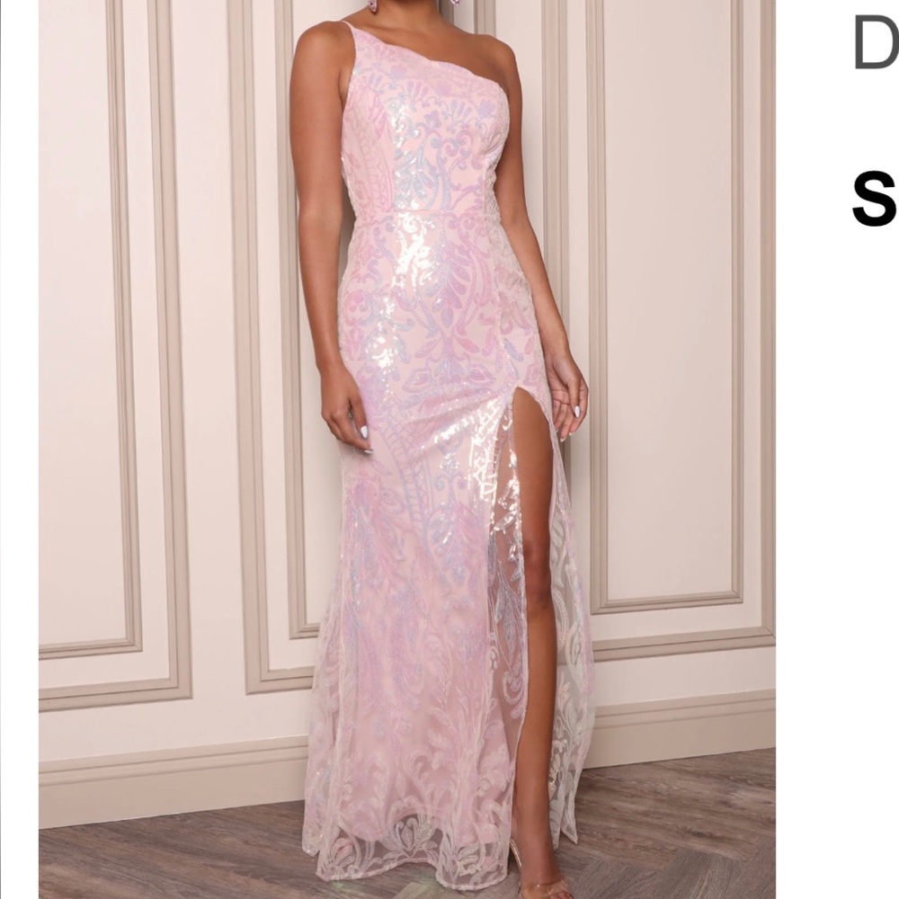 Elegant Lt Pink Gown